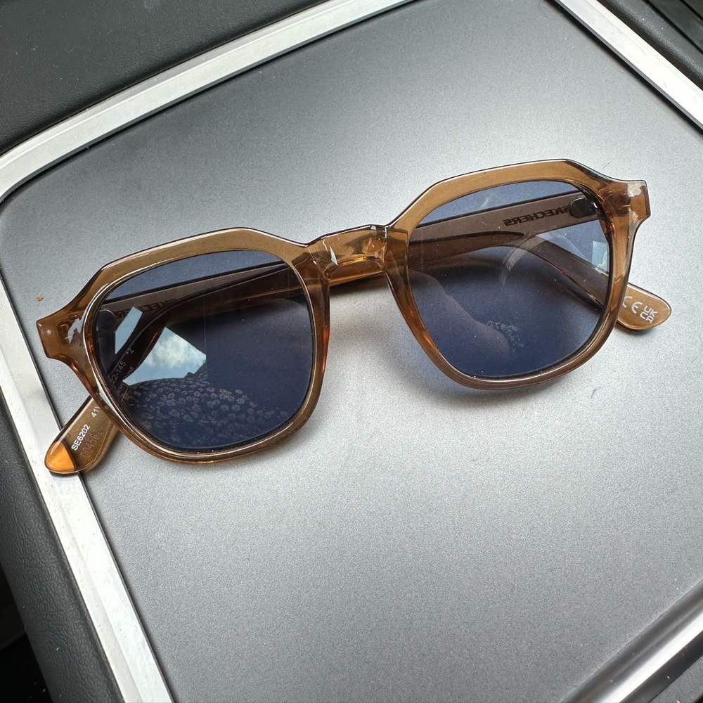 Sketchers Sunglasses, brand new with no tags